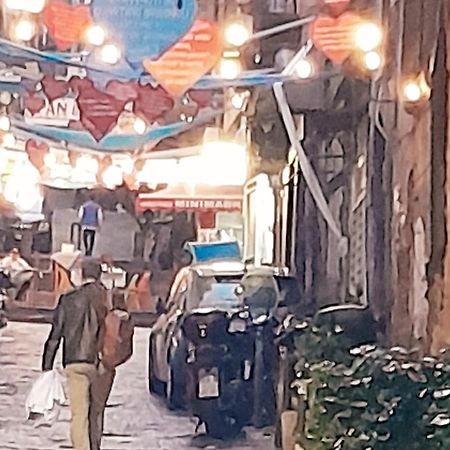 Apartament Piazza Carita' Centro Storico Neapol Zewnętrze zdjęcie