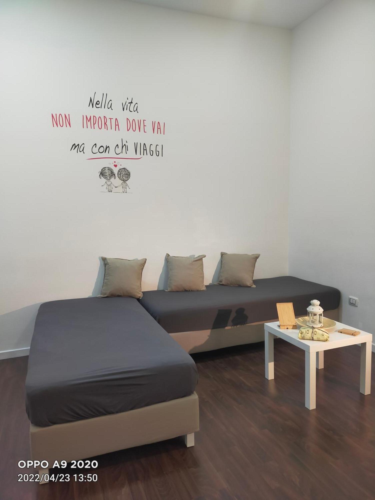 Apartament Piazza Carita' Centro Storico Neapol Pokój zdjęcie