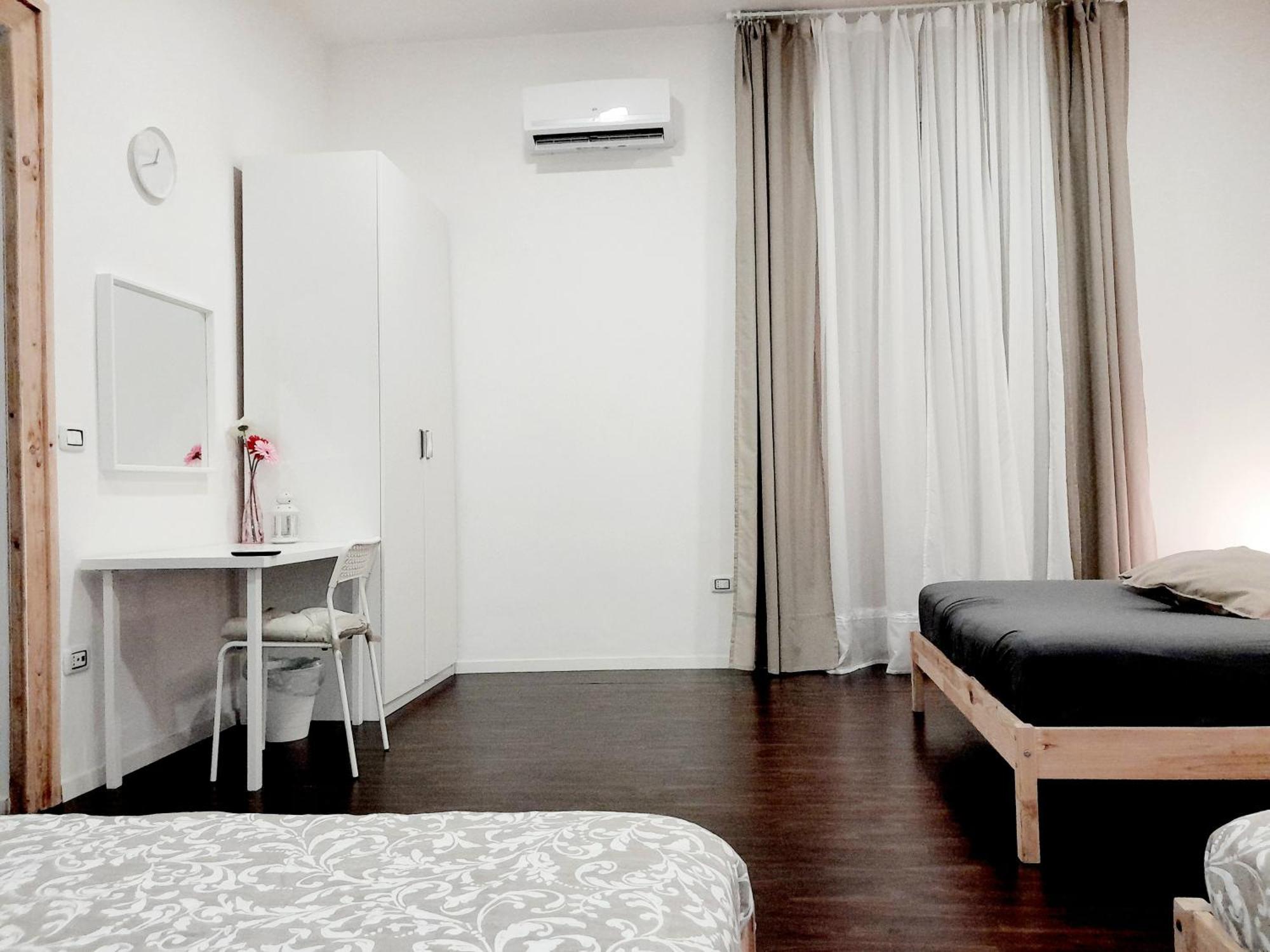 Apartament Piazza Carita' Centro Storico Neapol Pokój zdjęcie