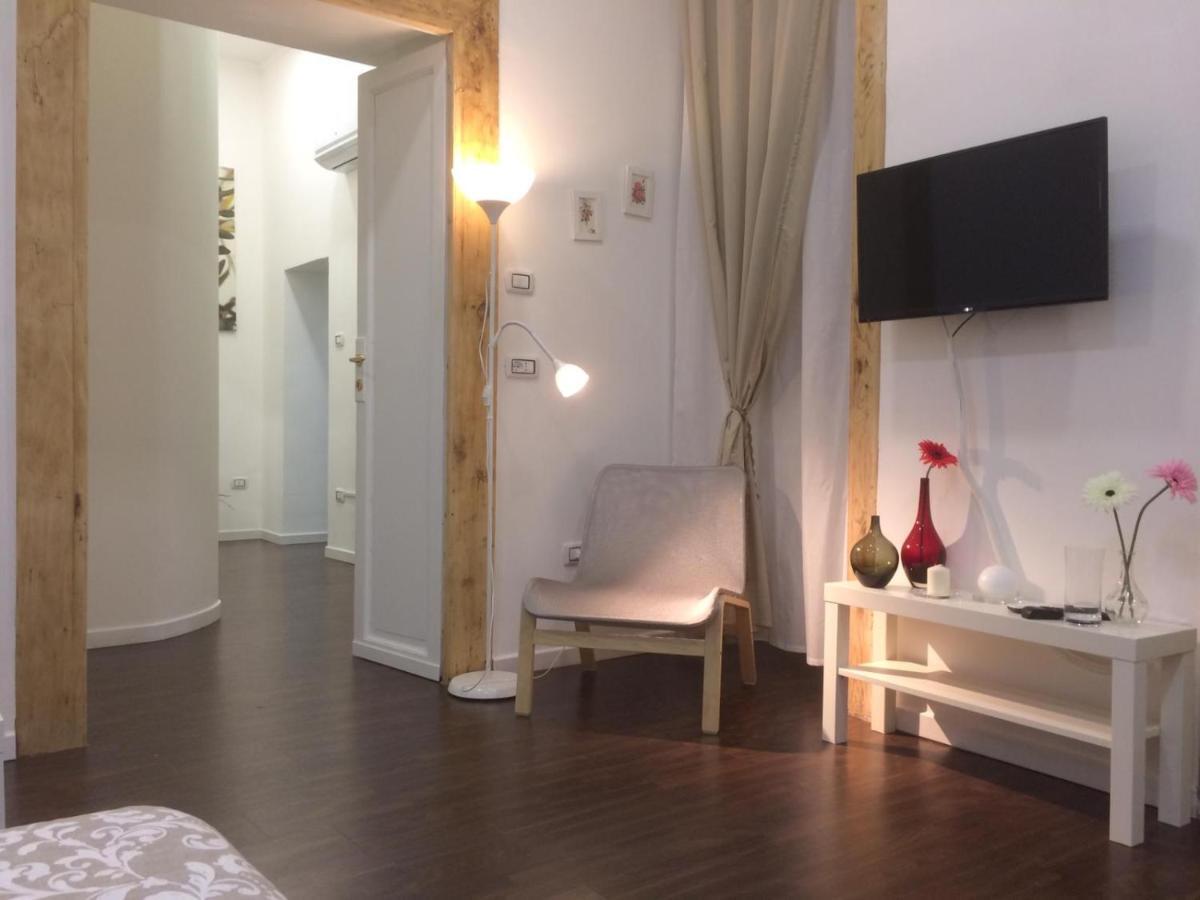 Apartament Piazza Carita' Centro Storico Neapol Zewnętrze zdjęcie