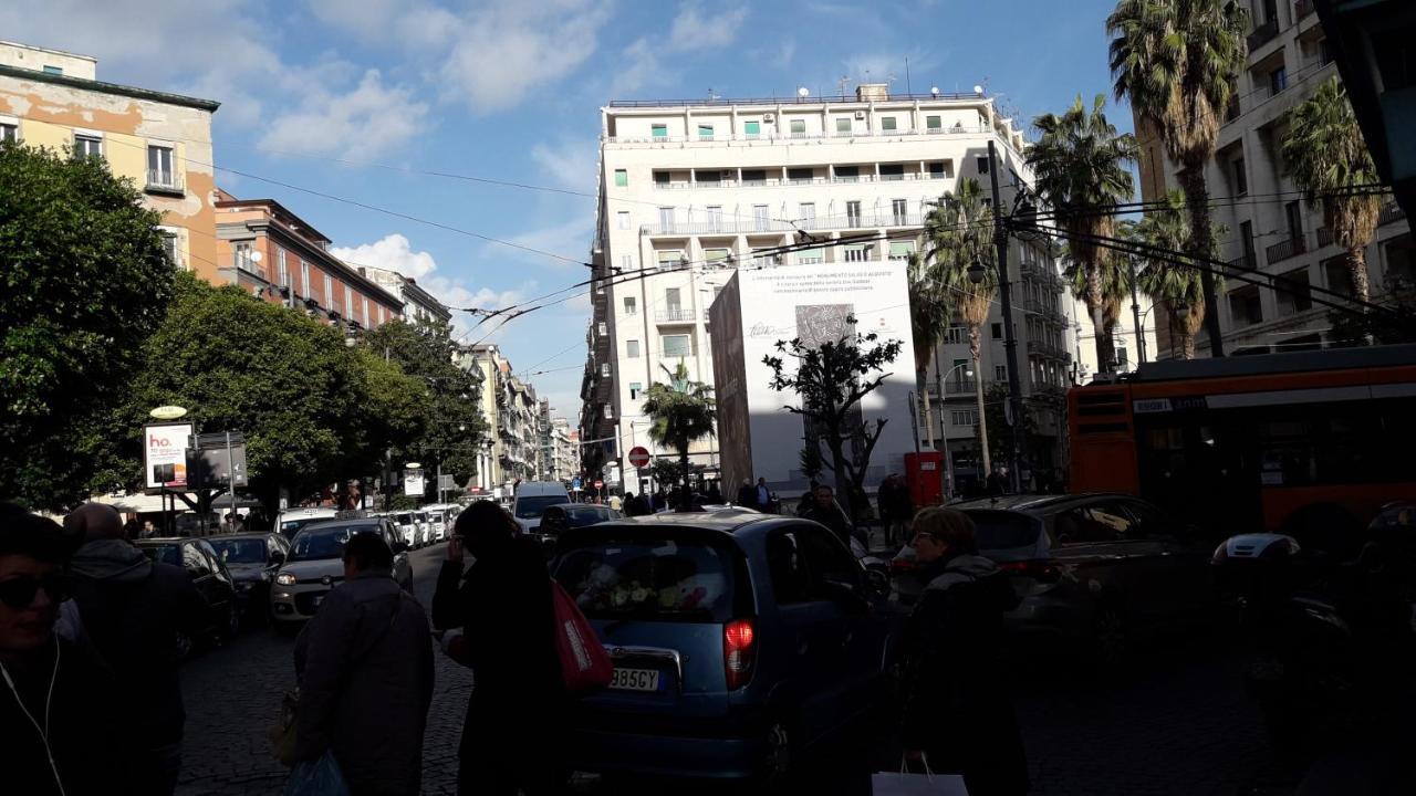 Apartament Piazza Carita' Centro Storico Neapol Zewnętrze zdjęcie