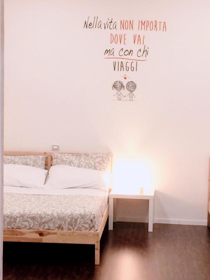 Apartament Piazza Carita' Centro Storico Neapol Zewnętrze zdjęcie