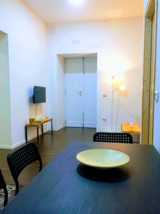 Apartament Piazza Carita' Centro Storico Neapol Zewnętrze zdjęcie